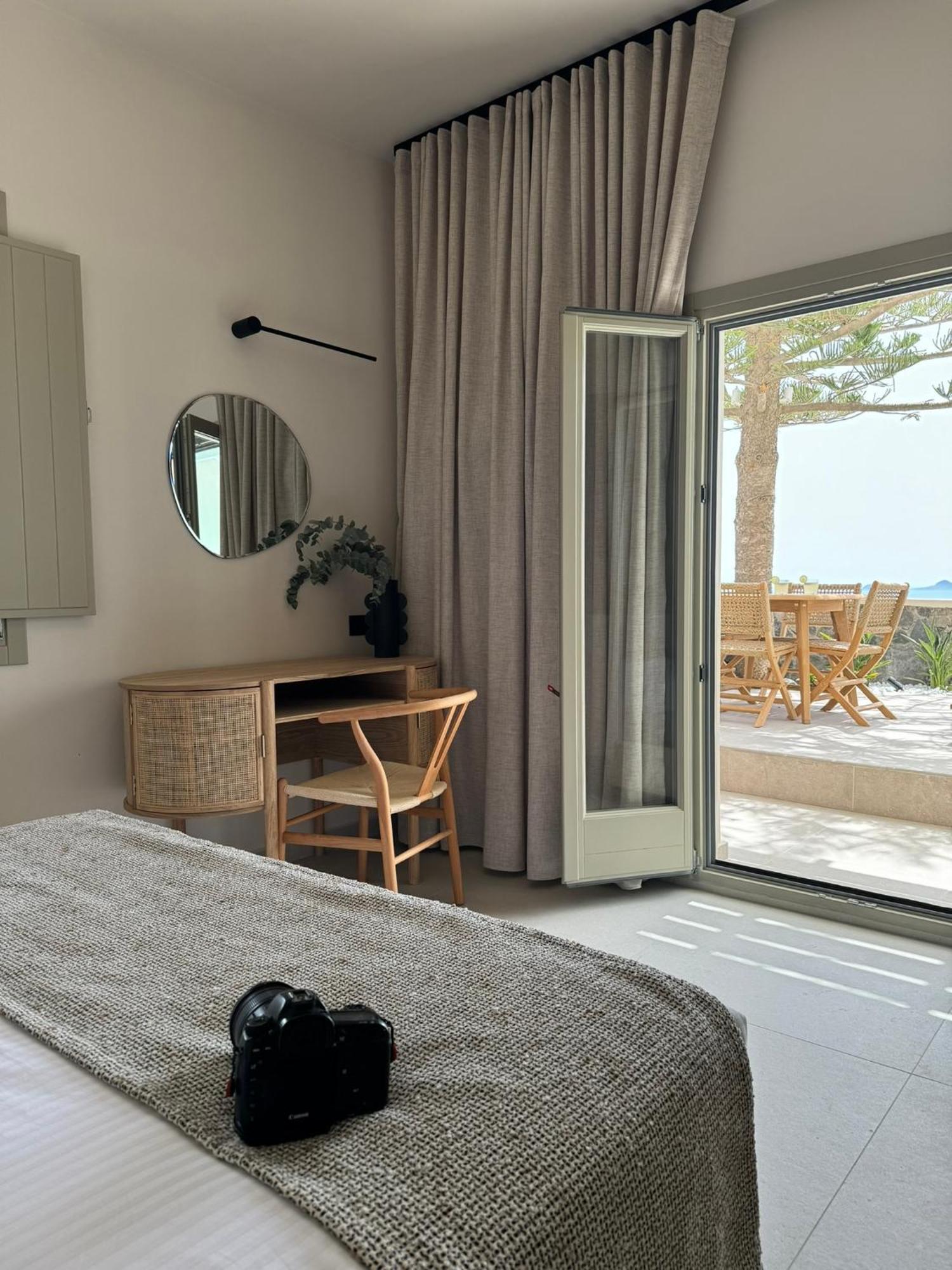 Morfes Luxury Suites By Caldera Houses Firostefani Luaran gambar